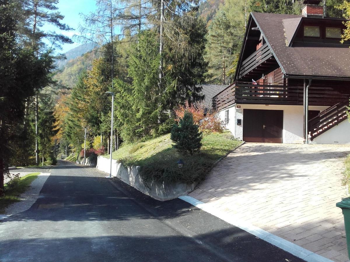 Holiday Home Gobela ครานสกา โกรา ภายนอก รูปภาพ